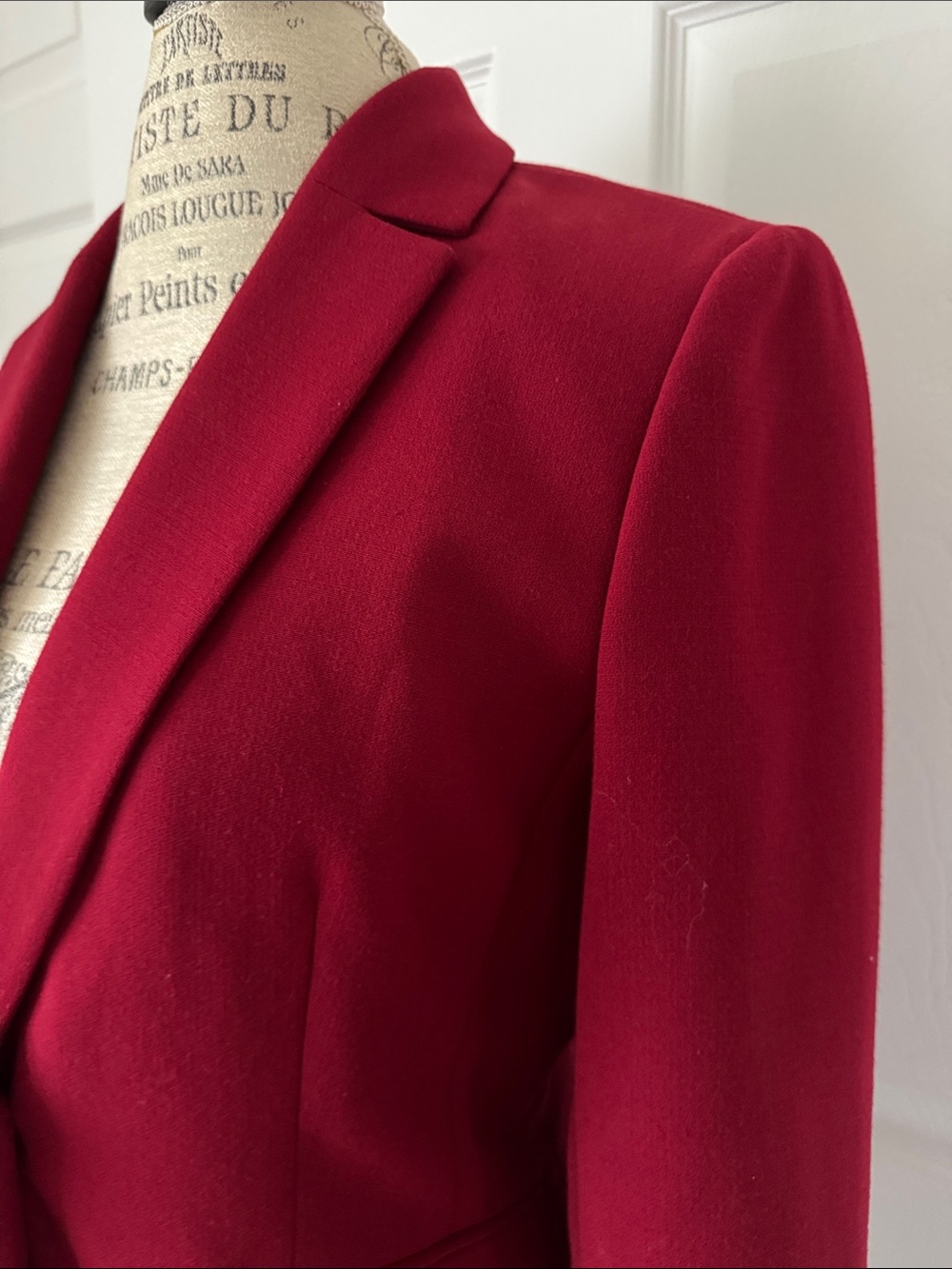 Women's Deep Red Business Blazeer